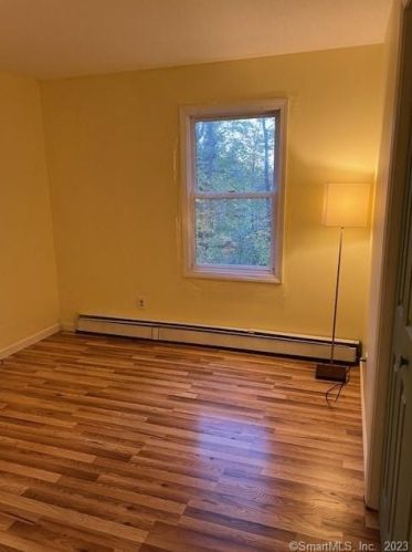 13 Abbey Ct, Cheshire CT  06410-1536 exterior