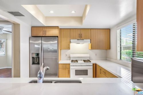 483 Via Escuela, Palm Springs, CA 92262-3016