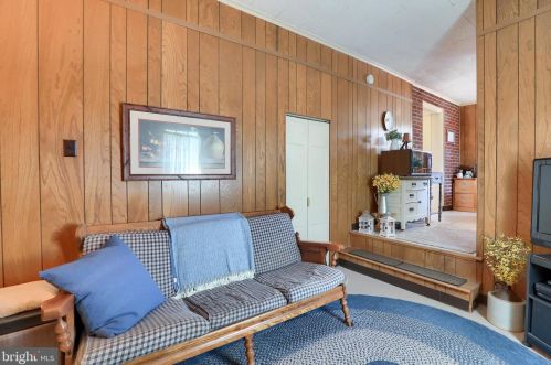 946 Salisbury Ct, Lancaster PA  17601-5164 exterior