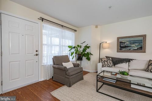 316 Brickhouse Rd, Princeton NJ  08540-7352 exterior