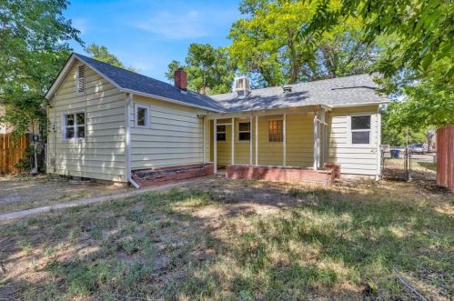 819 Bragdon Ave, Pueblo CO  81004-1705 exterior