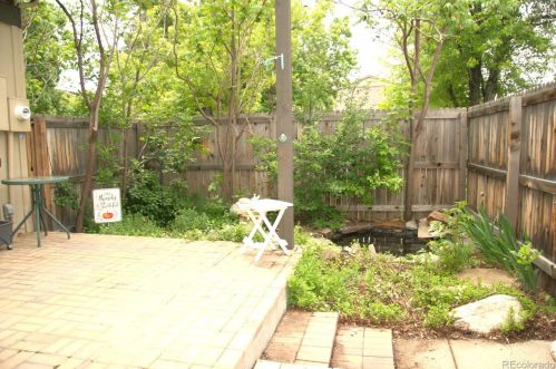 8047 Phillips Cir, Englewood CO 80112-3254 exterior