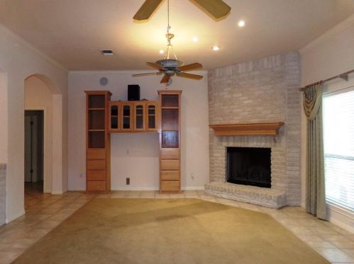 100 Pine Point Cv, Webberville, TX 78621-5686