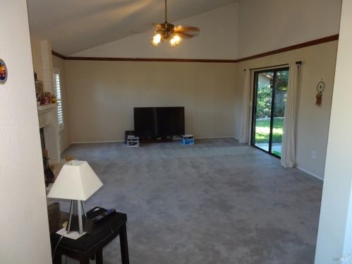195 Bighorn Ct, Vacaville CA  95687-3438 exterior