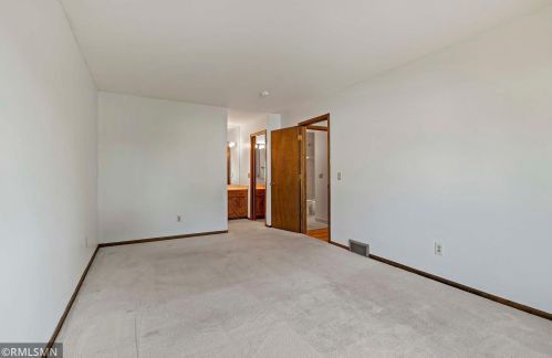 4274 Bridgewood Ter, Saint Paul MN  55127-7805 exterior