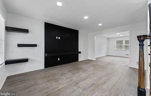 61 Andover Way, Trenton NJ  08610-1201 exterior