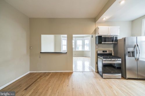 32 Girard Ave, Philadelphia PA  19123-1721 exterior