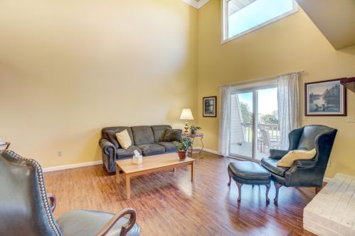 3282 Camelot Dr, Saint Paul MN  55125-2754 exterior
