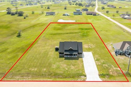 713 Longhorn Trl, Angleton TX 77515-9623 exterior