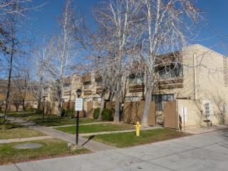 43715 Challenger Way, Lancaster CA  93535-4129 exterior