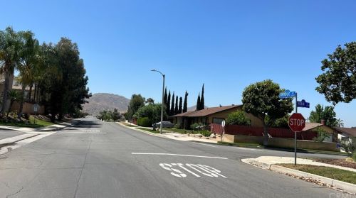 12828 Oriole Ave, Colton, CA 92313-6132