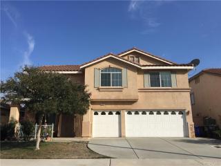 5995 Forest Oaks Pl, Fontana CA  92336-5641 exterior