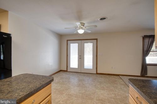 345 Journey Ln, Berkeley Springs WV exterior