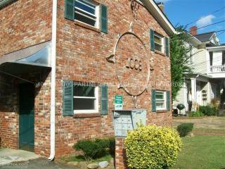 1008 Saint Charles Ave, Atlanta GA  30306-4222 exterior