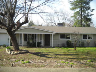 3045 Valentine Ln, Redding, CA 96001-3903