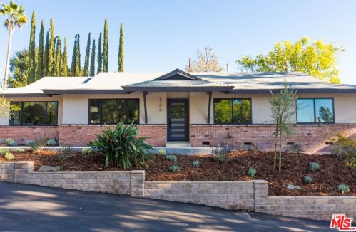 5308 Cortolane Dr, Glendale CA  91214-1308 exterior