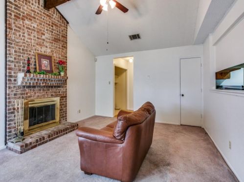 3301 Green Ridge St, Fort Worth, TX 76133-7253