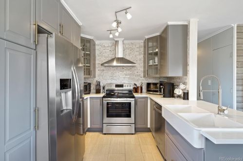 9613 57 Pl, Arvada CO  80002-2124 exterior