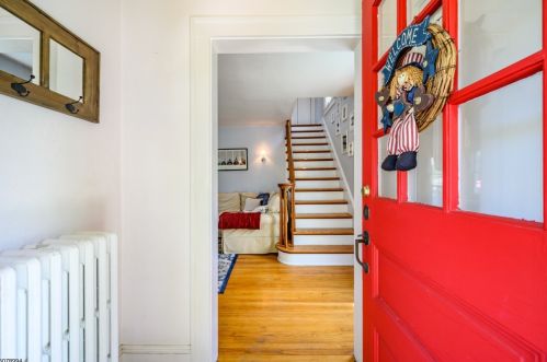 58 Elwood Ave, Flemington, NJ 08822-1427