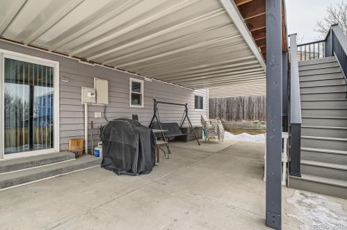 19003 Mansfield Dr, Aurora CO 80013-3657 exterior