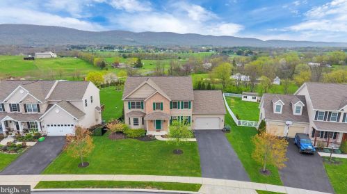 713 Appalachian Ave, Carlisle, PA 17013-9107