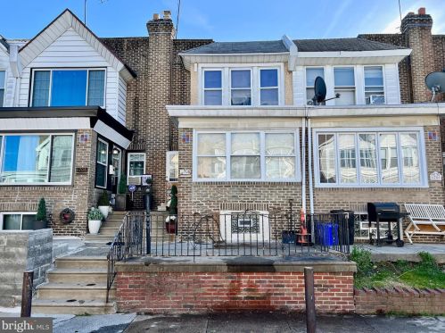 6706 Guyer Ave, Philadelphia, PA 19142-2611