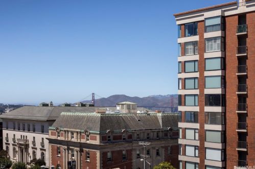 2127 Broadway St, San Francisco CA  94115-1357 exterior