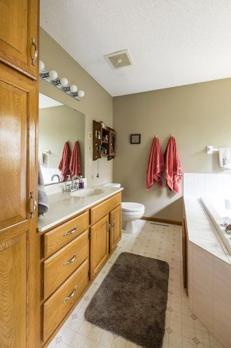 644 Crimson Leaf Trl, Saint Paul MN  55123-3045 exterior