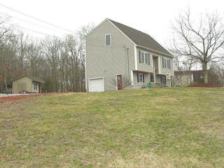 29 Burlingame Dr, Charlestown, RI 02813-3229