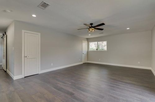 3025 Major St, Fort Worth TX  76112-7222 exterior