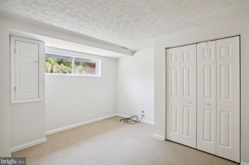 103 Claybrook Dr, Silver Spring MD 20902-3114 exterior