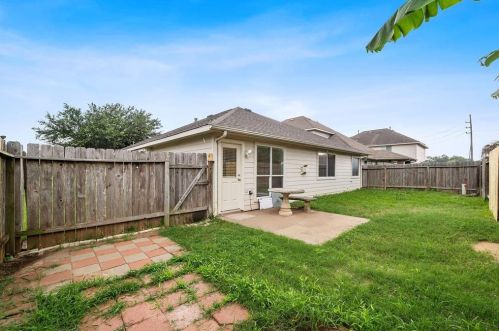 1030 Bahia Vis Dr, Richmond TX 77406-2850 exterior