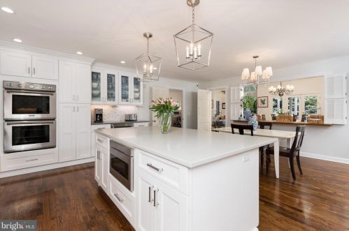 33 Brearly Rd, Princeton NJ  08540-6767 exterior