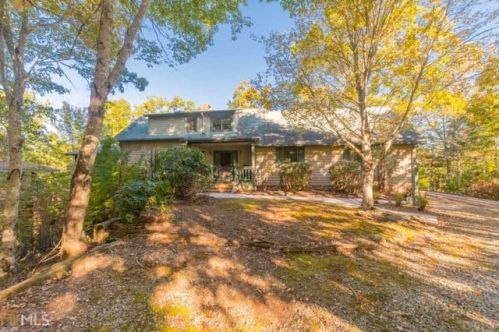 520 Grizzly Ridge Rd, Lakemont, GA 30552-1718