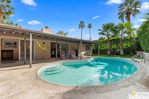 2320 El Chorro Way, Palm Springs, CA 92264-8639