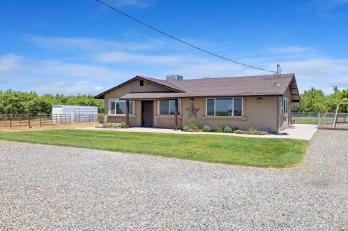 4322 El Nido Rd, Sharon, CA 93610-9408