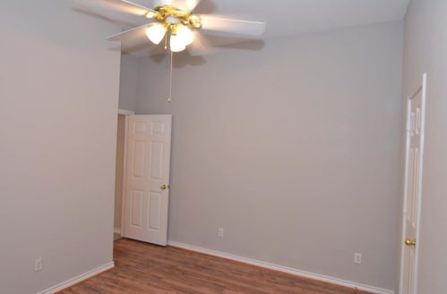 1508 Oxford Dr, Midlothian TX  76063-3300 exterior