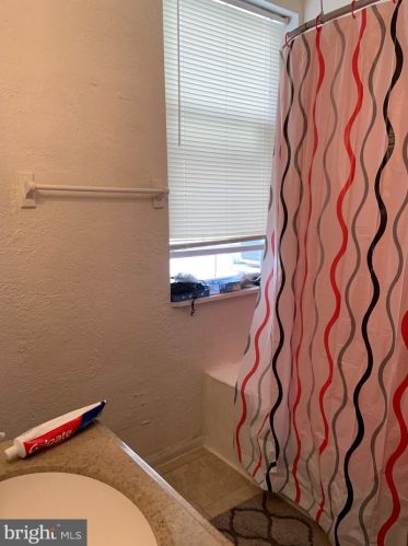 2140 10th St, Philadelphia PA 19148-3005 exterior