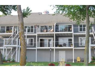 406 Lake St, Orono MN  55387-1111 exterior