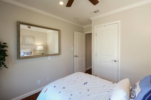 393 Temple Dr, Milpitas CA 95035-4759 exterior