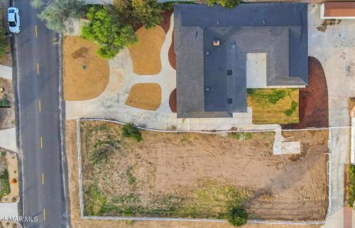 3096 Reservoir Dr, Simi Valley CA  93065-1001 exterior