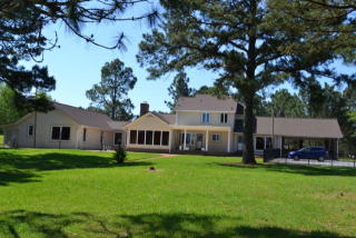 154 Cedar Point Cir, Cordele, GA 31015-6412