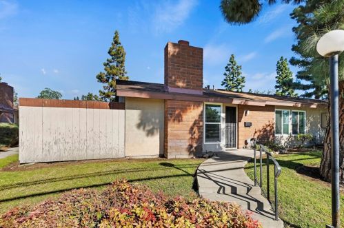 1385 7th St, Upland CA  91786-7038 exterior