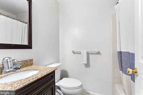 84 Kennedy Dr, Severna Park MD 21146-3007 exterior