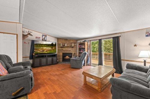 59 Ritchie Rd, Tiger, GA 30576-2052