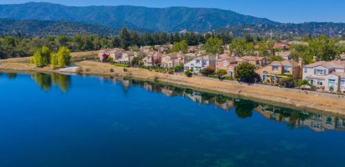 1498 Bergerac Dr, San Jose, CA 95118-3913