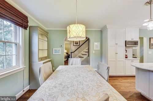 1506 Live Oak Dr, Silver Spring MD 20910-1543 exterior