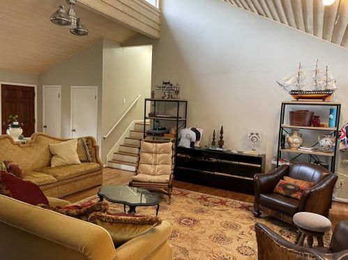 5207 Willow Mill Dr, Marietta, GA 30068-4759