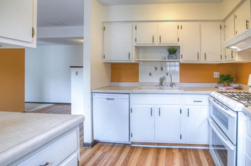 983 Carmel Ct, Saint Paul MN  55126-5833 exterior