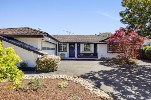 1667 Springer Rd, Mountain View, CA 94040-3642